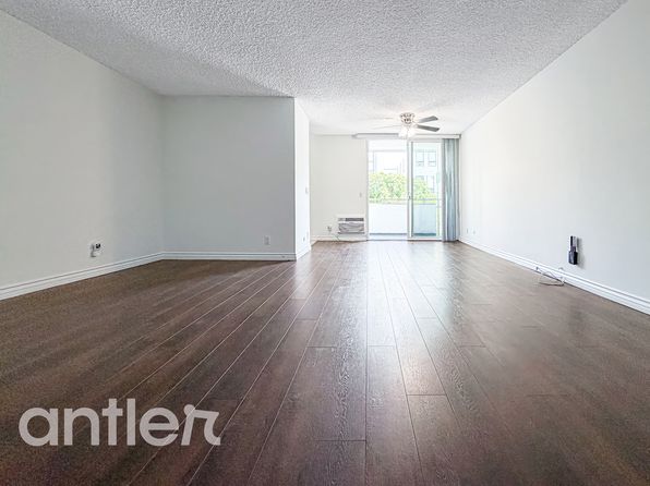 8405 Blackburn Ave #N207