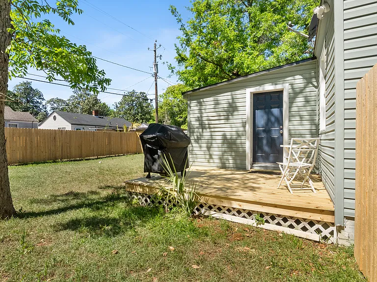 2215 Utah St — Photo 24