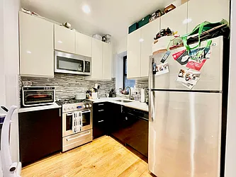 Rented by HOLTON REAL ESTATE INC.