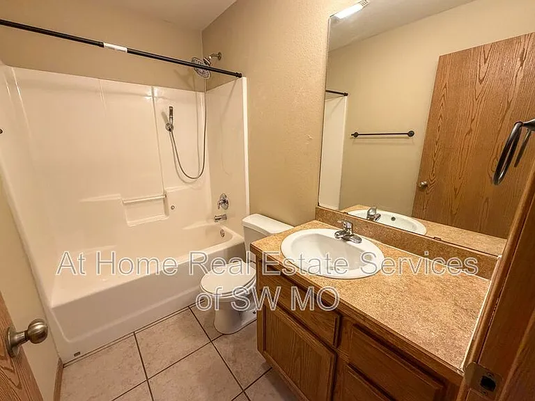 3314 N Marion Ave — Photo 7
