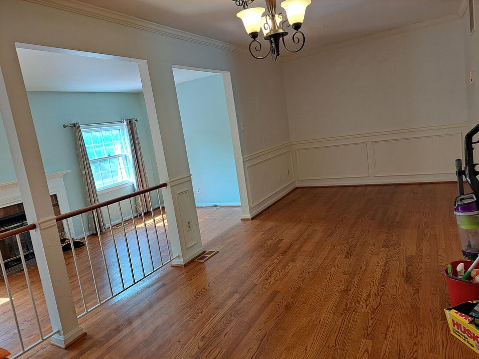 1st image of 7138 Lake Cove Dr