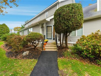 73 Oceanwoods Dr, North Kingstown, RI, 02852