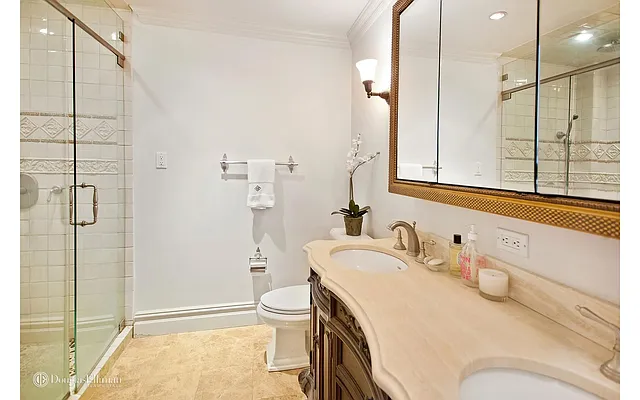 Rented by Douglas Elliman | media 15