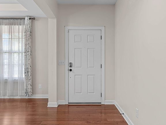 5th image of 225 Shadow Mist Ct