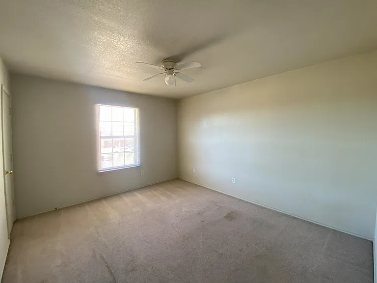 2102 Tahoe Ct #B — Photo 6