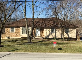 6820 NW Cross Rd, Parkville, MO 64152
