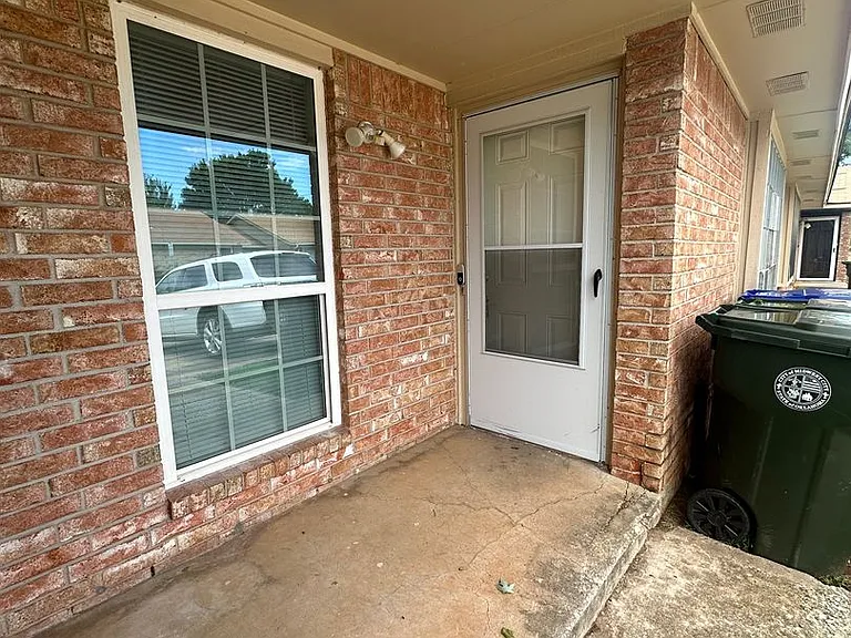 108 Kendra Dr — Photo 4