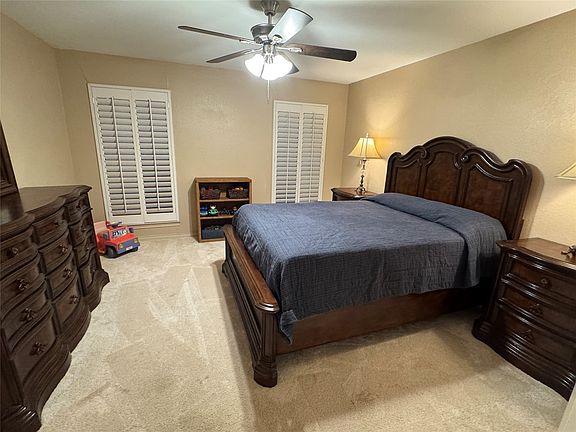 3rd image of 202 Suntide Dr