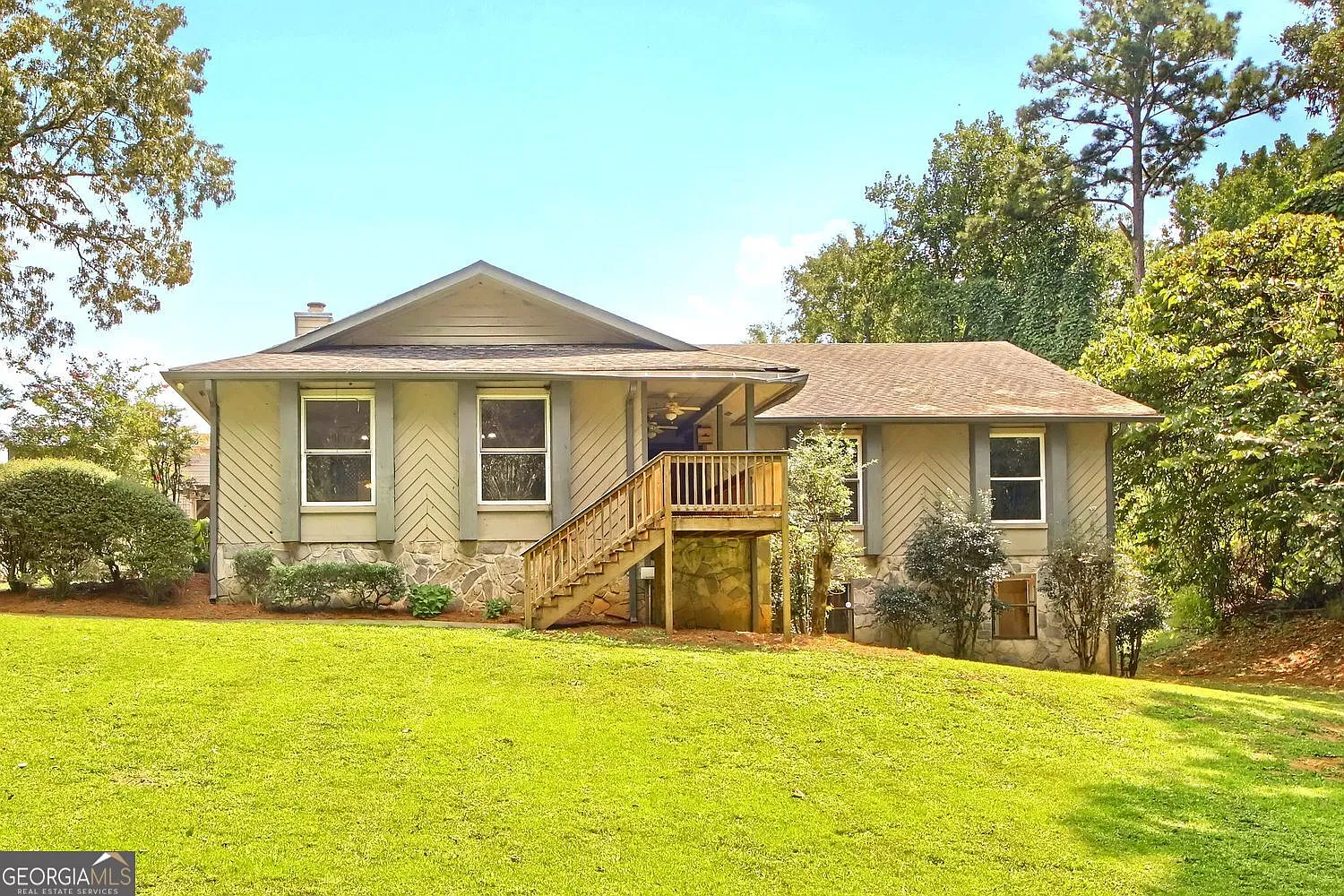 1769 Elizabeth Ct SW photo 1