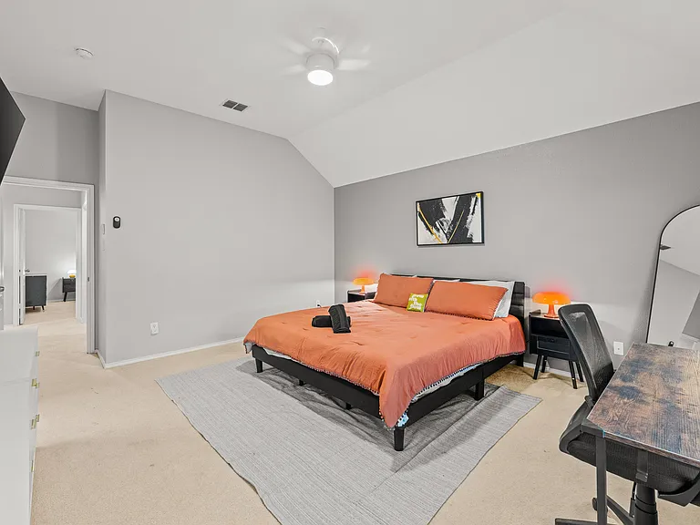 9412 Caliente Dr — Photo 27