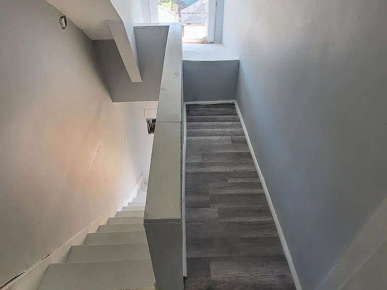 3345 Hogarth Ave #2 — Photo 54