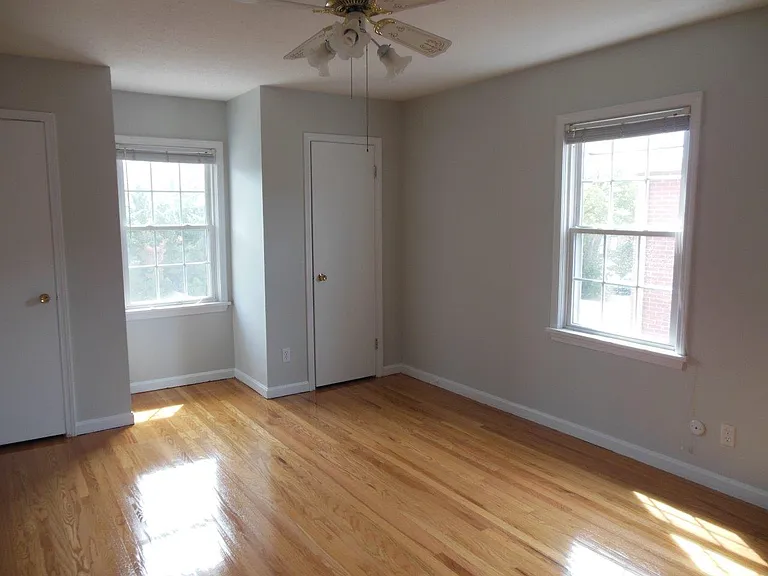 1932 Gardiner Ln #4 — Photo 13