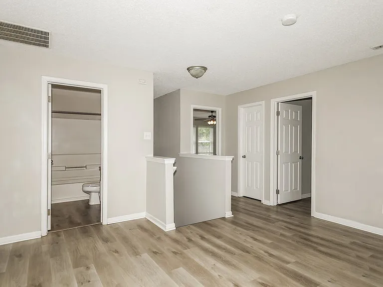 10867 Delphi Dr — Photo 15