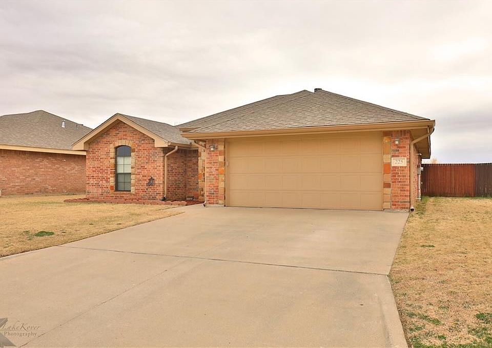 1st image of 225 Miss Ellie Ln