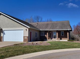 1812 Savannah Cir, Marshfield, WI 54449