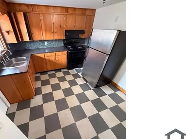 122 Main St, Charlemont, MA