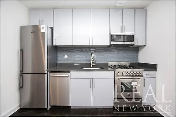 Rented by REAL New York | media 18