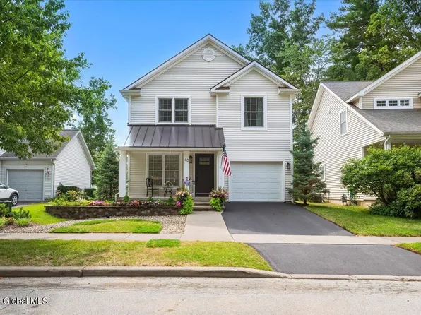 40 Horseshoe Drive, Saratoga Springs, NY 12866