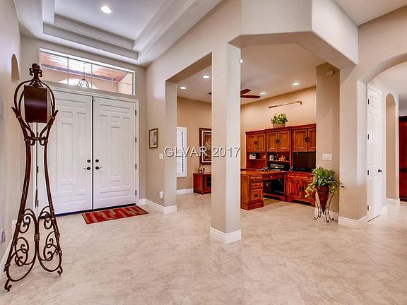 4th image of 2541 Youngdale Dr