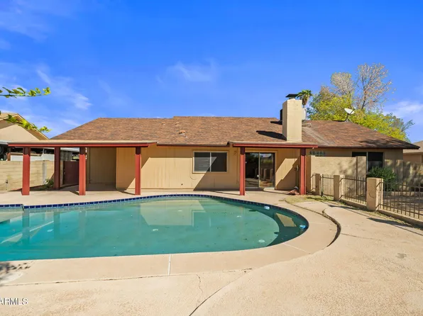 6131 W DESERT HILLS Drive, Glendale, AZ 85304