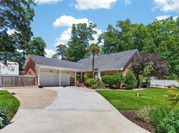 4848 Brigadoon Dr, Virginia Beach, VA 23455