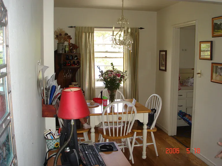 926 Richmond St — Photo 3