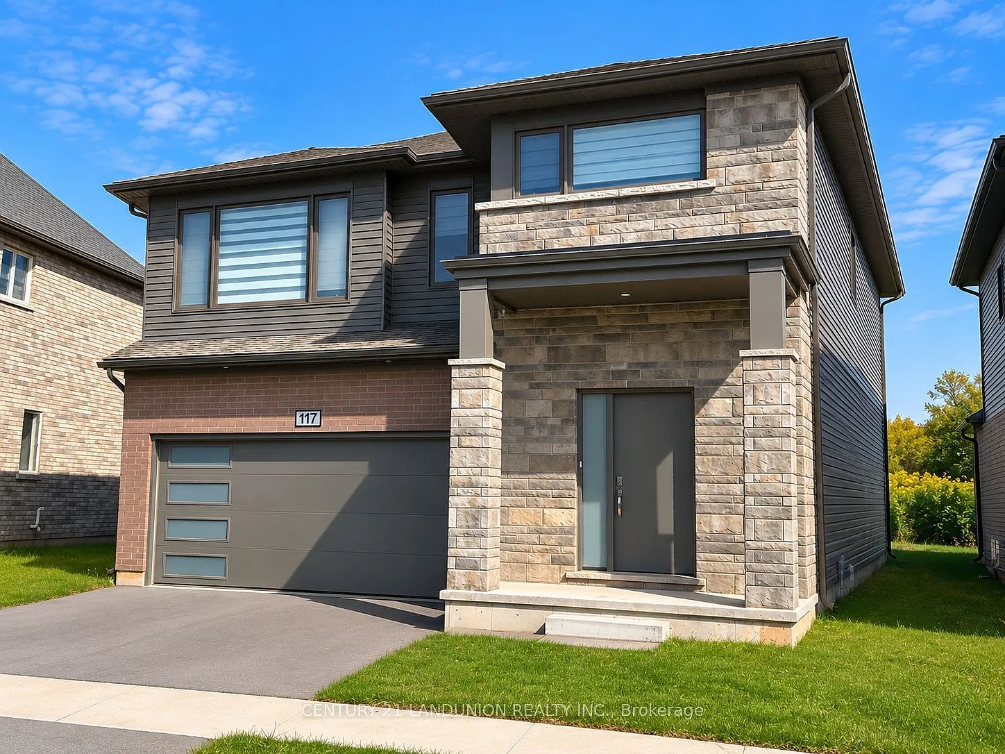 4 bed, $3,300 — Photo 2