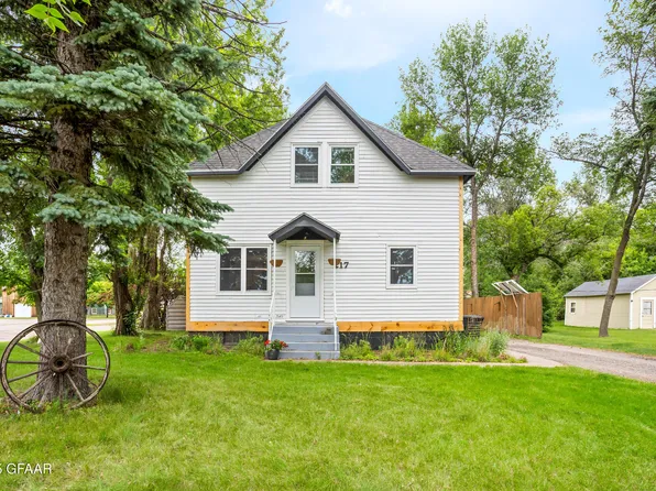 217 N Baldwin St, McVille, ND 58254