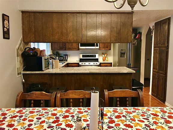 2nd image of 1034 Alicia Ln