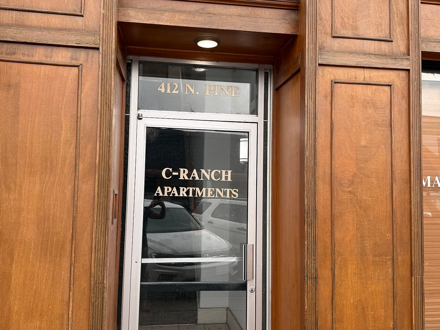 Studio, $980 — Photo 1