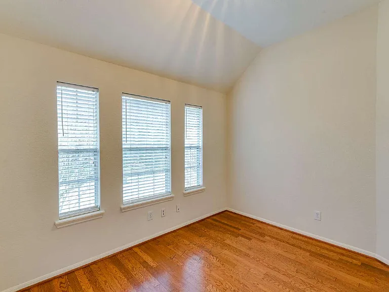 4019 Angel Springs Dr — Photo 37
