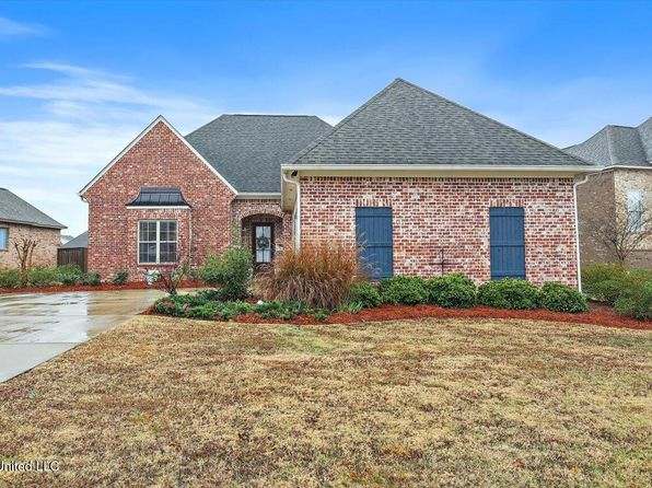 113 Sweetbriar Cir, Canton, MS 39046