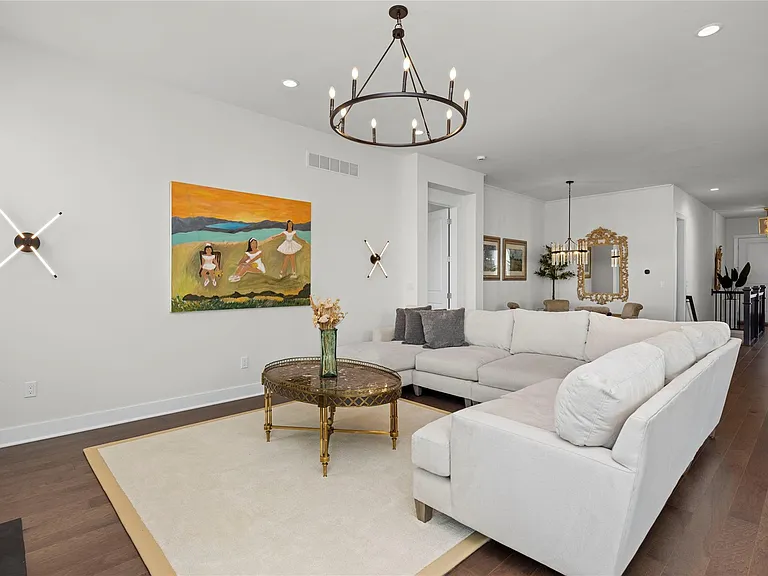 5636 Suffolk Ct — Photo 19
