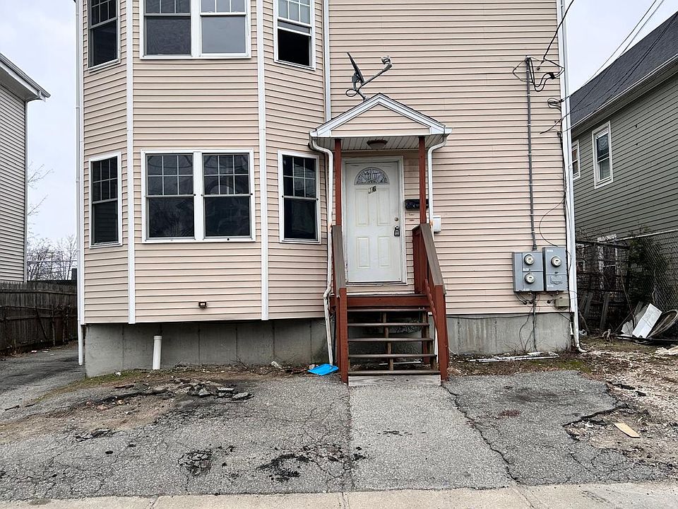 1st image of 16 Diamond St Floor 1