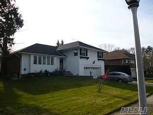 1st image of 518 Queen St