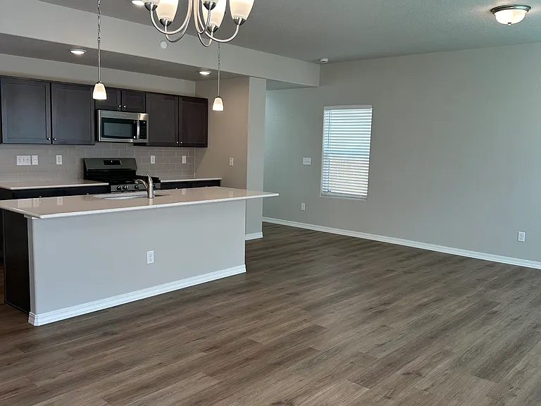 7758 Lost Trail Dr — Photo 2
