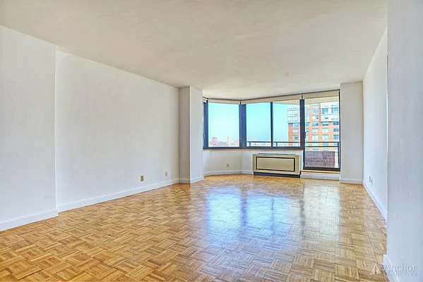 Rented by Anchor Associates | media 12