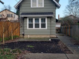 3930B SE 28th Pl #B, Portland, OR 97202