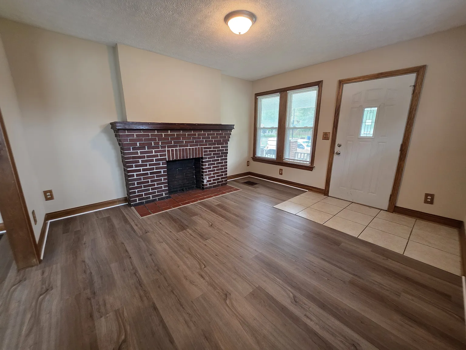 3 bed, 1134 sqft, $1,195 — Photo 3