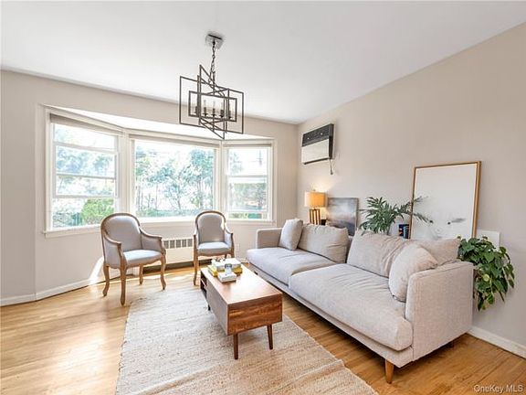 5th image of 1443 Park St