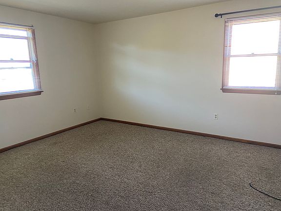 5th image of 4063 Vaughn St