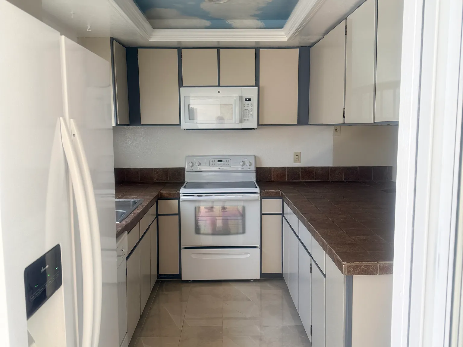 2 bed, 922 sqft, $1,250 — Photo 3