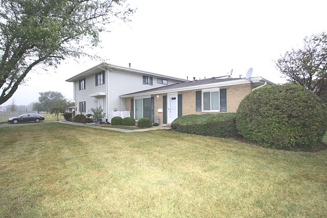 1st image of 213 Kendrick Ct #213