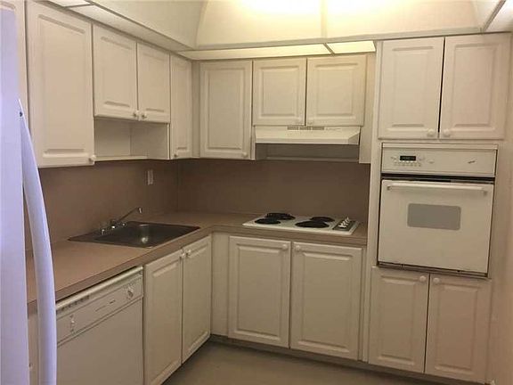 2nd image of 19380 Collins Ave #32B