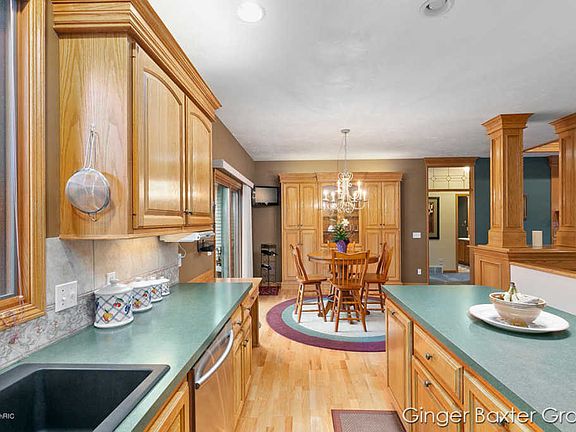 5th image of 1839 Brookmoor Ct NE