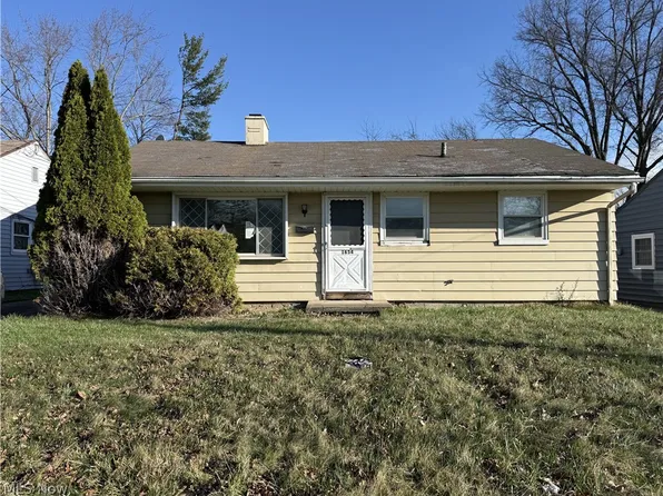 1654 Thalia Ave, Youngstown, OH 44514