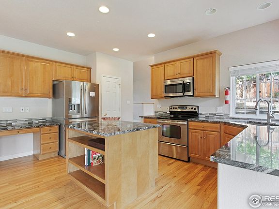 5th image of 717 Brookside Dr
