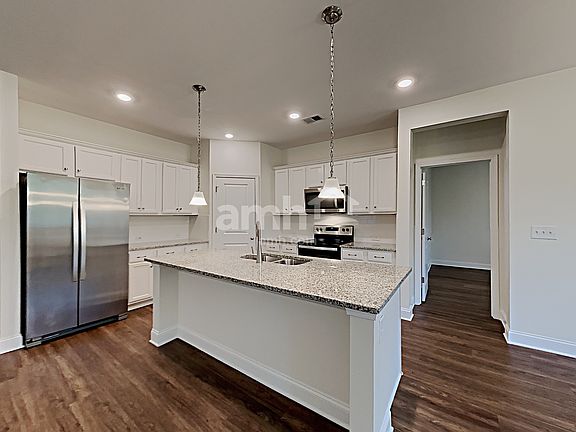 5th image of 232 Lake Vista Dr
