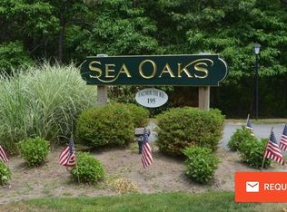 195 Falmouth Rd #12D, Mashpee, MA 02649