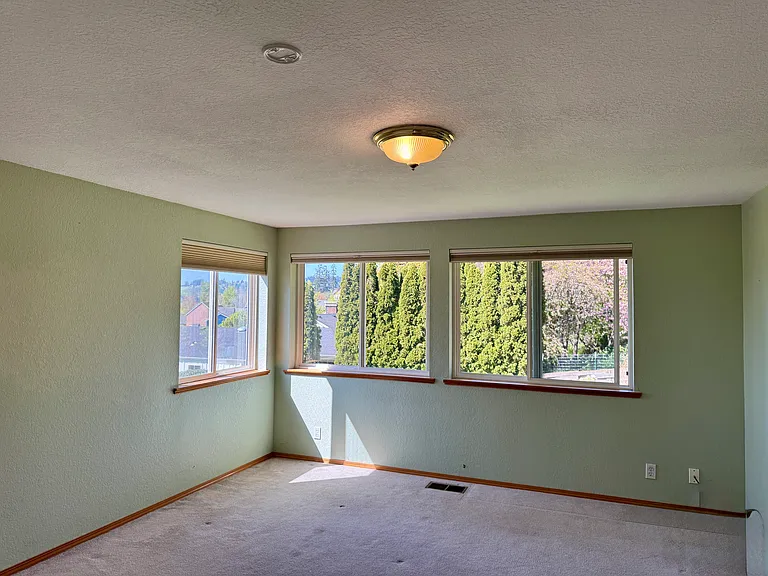 740 SW Carmen Heights Dr — Photo 17
